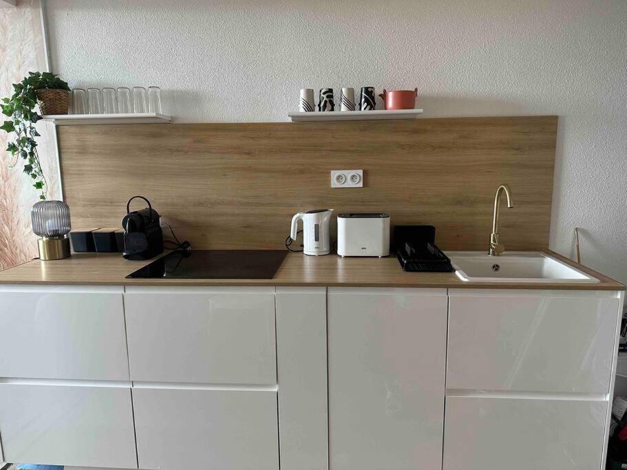 Mon Appart A La Plage, Piscine, Wifi, Tv Frontignan Zewnętrze zdjęcie